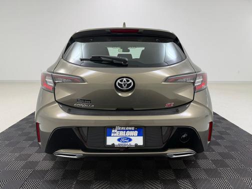 Bronze 2020 Toyota Corolla Hatchback SE