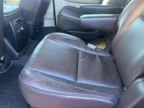 2013 Cadillac Escalade Platinum Edition