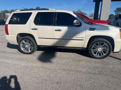 2013 Cadillac Escalade Platinum Edition