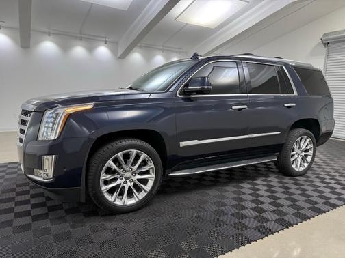 2020 Cadillac Escalade Luxury
