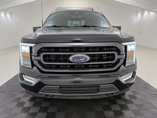 Black Metallic 2023 Ford F-150 XLT