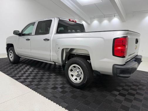 Silver Ice Metallic 2018 Chevrolet Silverado 1500 WT