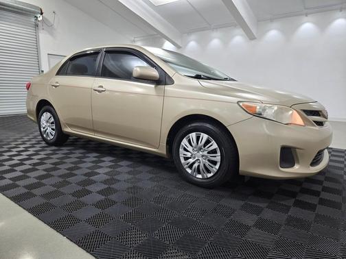 2011 Toyota Corolla LE