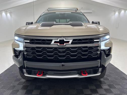Sand Dune Metallic 2023 Chevrolet Silverado 1500 ZR2