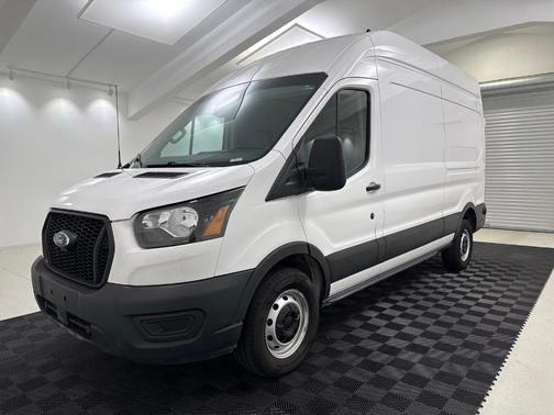 Oxford White 2024 Ford Transit-250 Base