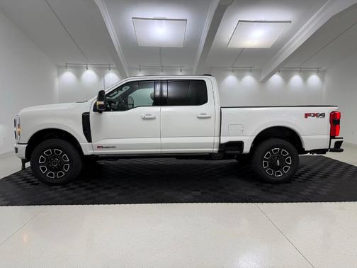 2026 Ford F-350 Platinum