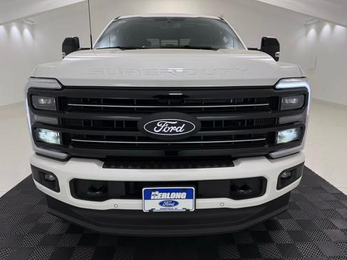 Star White Metallic Tri-Coat 2026 Ford F-350 Platinum