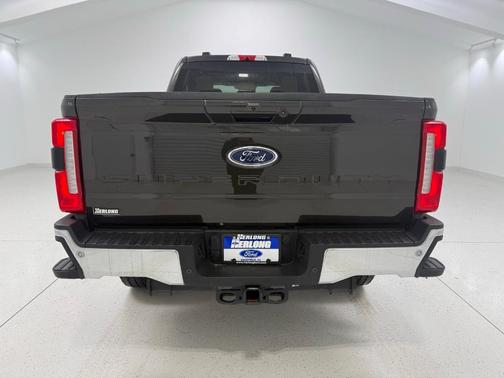 2025 Ford F-350 Lariat Super Duty