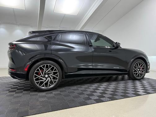 2022 Ford Mustang Mach-E GT