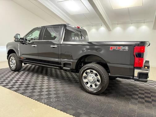 Agate Black Metallic 2026 Ford F-250 King Ranch