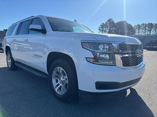 Summit White 2020 Chevrolet Suburban LT