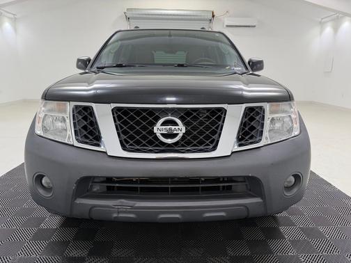 Super Black Metallic 2012 Nissan Pathfinder SV