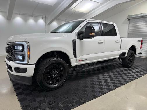 2025 Ford F-350 Lariat Super Duty