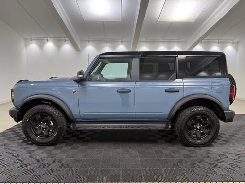 Azure Gray Metallic 2025 Ford Bronco Outer Banks