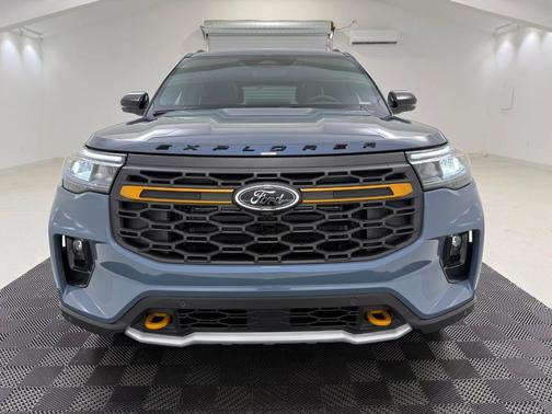 Vapor Blue Metallic 2026 Ford Explorer Tremor