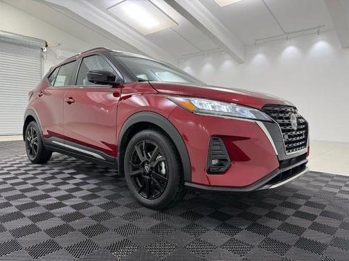 Scarlet Ember 2024 Nissan Kicks SR