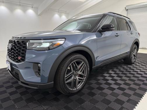 Vapor Blue Metallic 2026 Ford Explorer ST