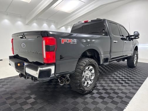 Agate Black Metallic 2024 Ford F-350 Lariat