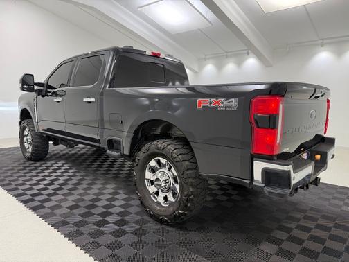 Agate Black Metallic 2024 Ford F-350 Lariat