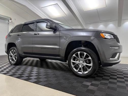 2019 Jeep Grand Cherokee Summit