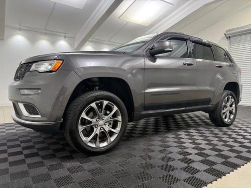 2019 Jeep Grand Cherokee Summit