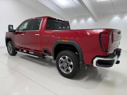 2025 GMC Sierra 3500 SLT