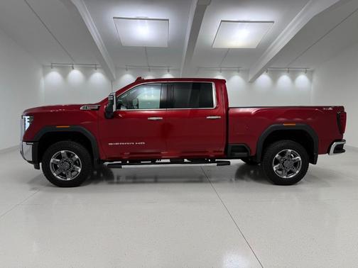 2025 GMC Sierra 3500 SLT