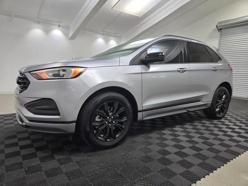 2024 Ford Edge SE