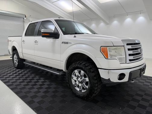 White Platinum Clearcoat Metallic 2013 Ford F-150 Lariat