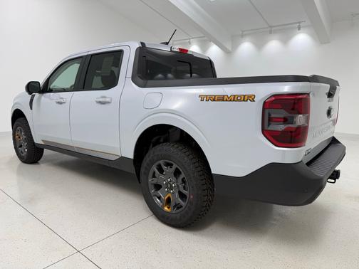 Space White Metallic 2026 Ford Maverick Tremor