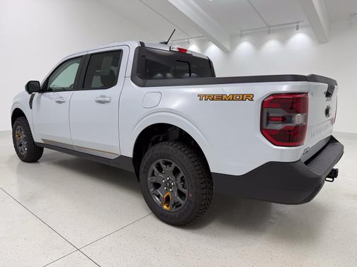 Space White Metallic 2026 Ford Maverick Tremor