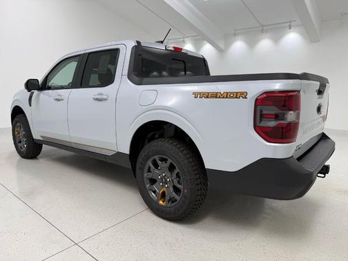Space White Metallic 2026 Ford Maverick Tremor
