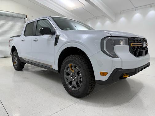 Space White Metallic 2026 Ford Maverick Tremor