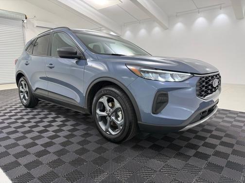 Vapor Blue Metallic 2025 Ford Escape ST-Line