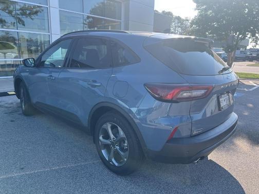 Vapor Blue Metallic 2025 Ford Escape ST-Line