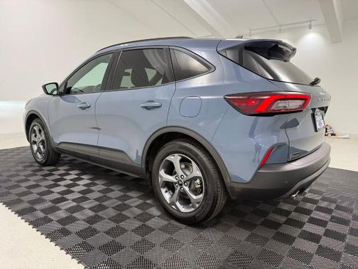 Vapor Blue Metallic 2025 Ford Escape ST-Line