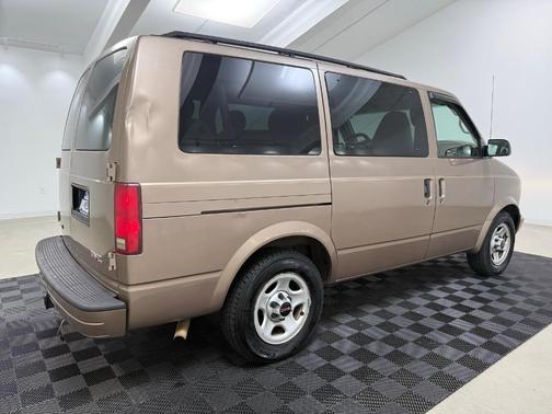 2003 GMC Safari