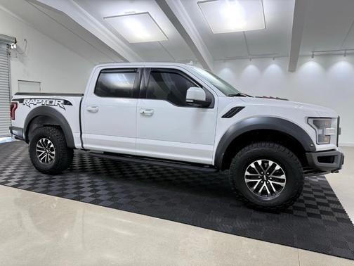 2020 Ford F-150 Raptor