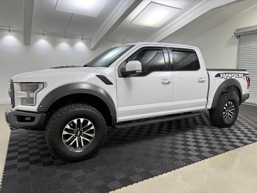 2020 Ford F-150 Raptor