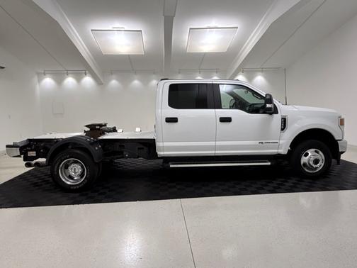 Oxford White 2022 Ford F-350 XL