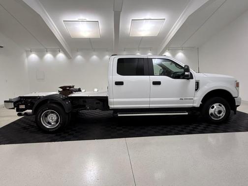 Oxford White 2022 Ford F-350 XL