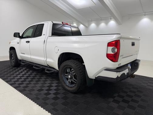 Super White 2015 Toyota Tundra SR5