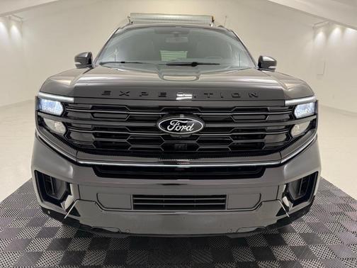 Agate Black Metallic 2026 Ford Expedition Platinum