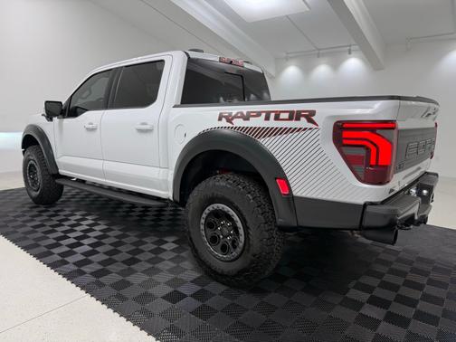 Oxford White 2025 Ford F-150 Raptor