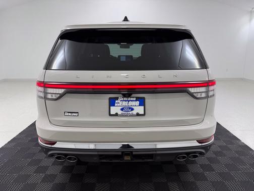 Pearl Metallic 2025 Lincoln Aviator Premiere AWD
