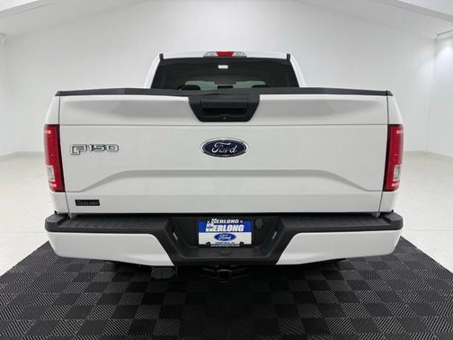 Oxford White 2017 Ford F-150 XL