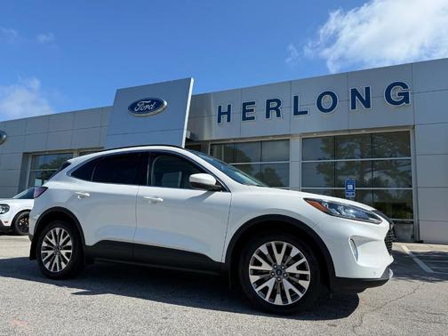 2022 Ford Escape Titanium