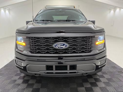 Agate Black Metallic 2026 Ford F-150 STX