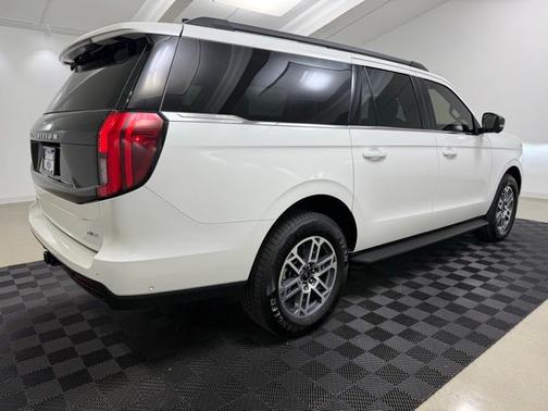 White Metallic 2025 Ford Expedition Max Active