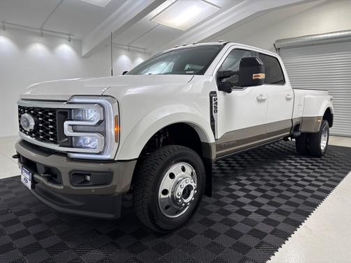 Star White Metallic Tri-Coat 2026 Ford F-450 King Ranch